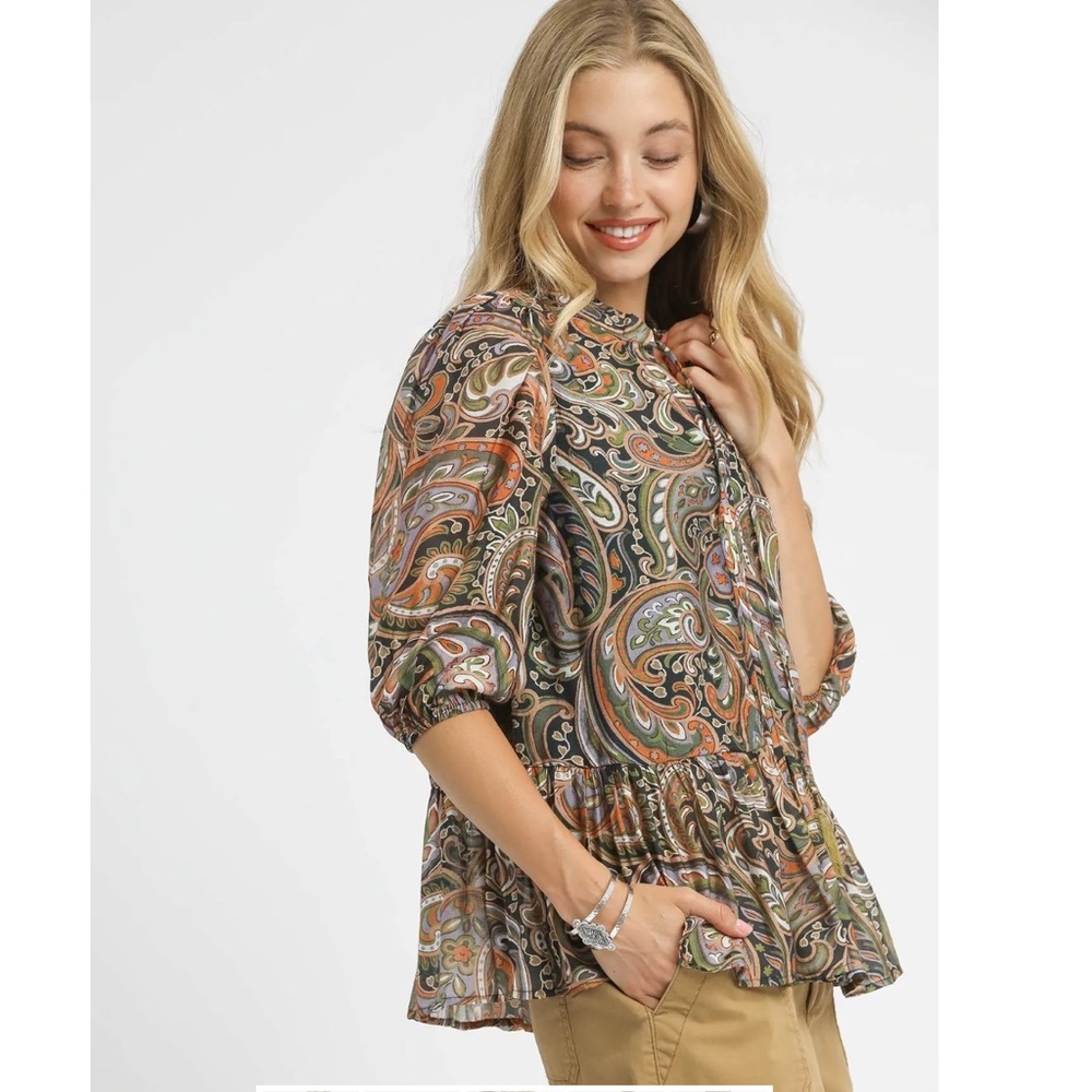 NWT Umgee Paisley Print Blouse